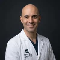 Dr. Ferrer, cornea and refractive surgery specialist at Adeu.now Barcelona