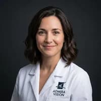 Dra. Vidal, anterior segment ophthalmologist at Adeu.now Barcelona